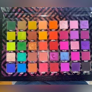 Stacey Marie Carnival III Palette Limited Edition